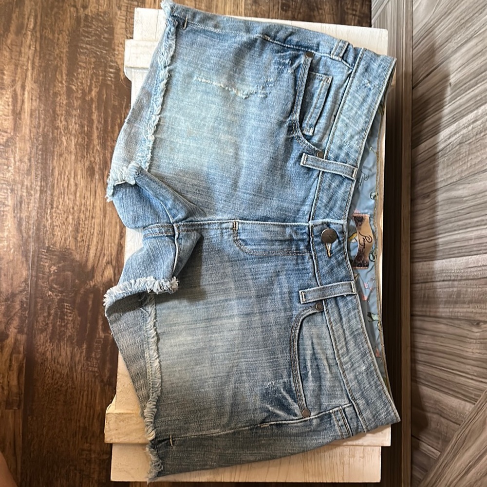 Paige cutoff shorts